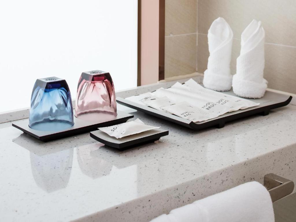 Echarm International Hotel Guangzhou Baiyun International Airport Huadu Plaza Branch - Free Deliver Service To Guangzhou Baiyun International Airport & Free Deliver Service To Canton Fair Complex During Canton Fair Period מראה חיצוני תמונה