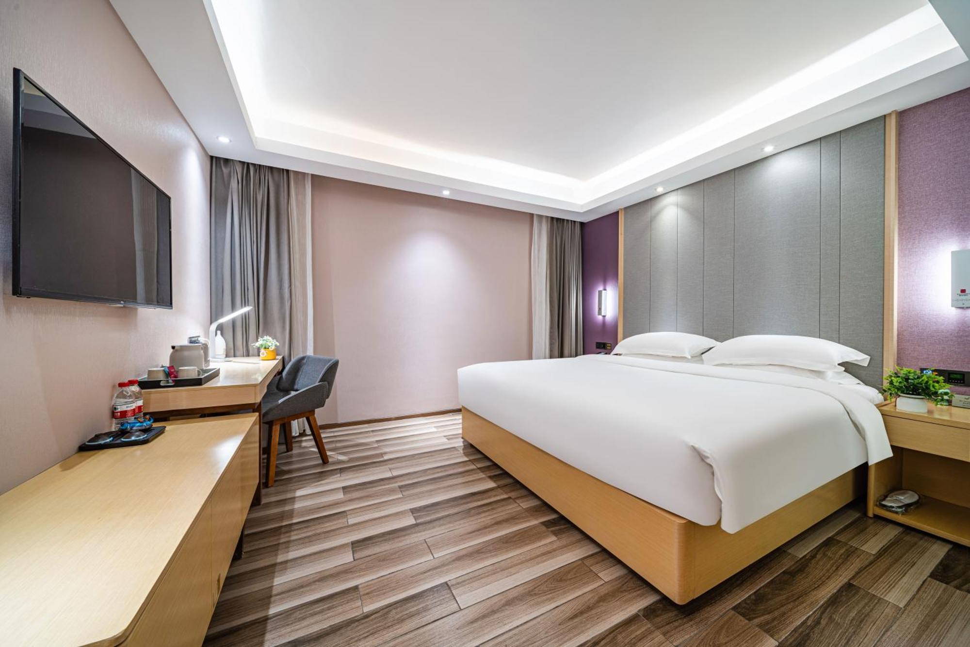 Echarm International Hotel Guangzhou Baiyun International Airport Huadu Plaza Branch - Free Deliver Service To Guangzhou Baiyun International Airport & Free Deliver Service To Canton Fair Complex During Canton Fair Period מראה חיצוני תמונה